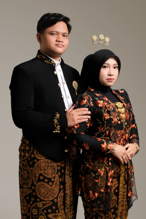 Riyan & Amelia