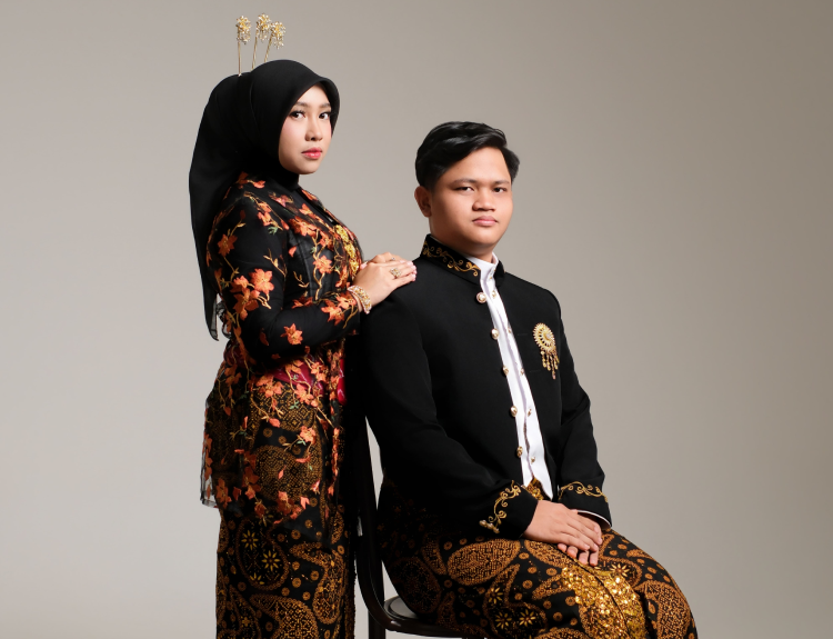 Menjadi Kita